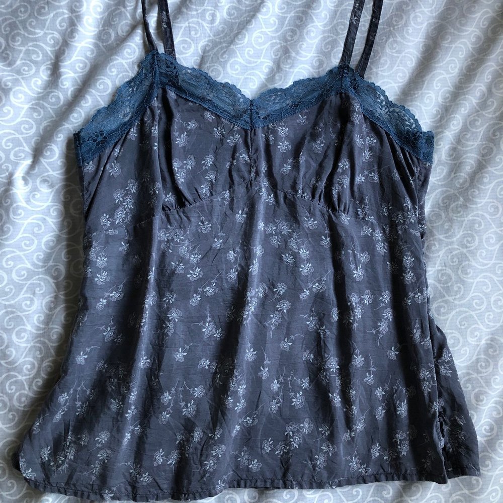 Sz 2 American Eagle silk lace spaghetti purple top
